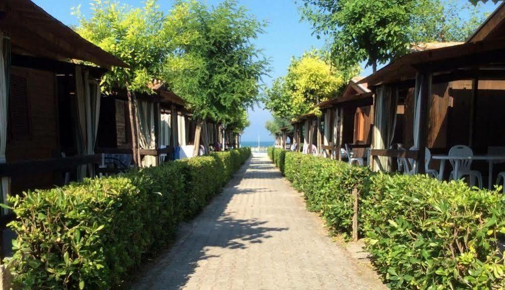 Girasole Eco Family Village แฟร์โม ภายนอก รูปภาพ